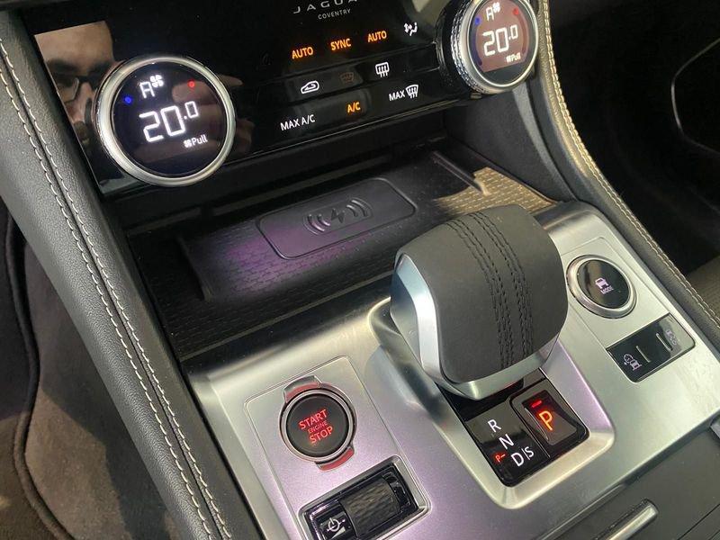Jaguar F-Pace F Pace R Dynamic Auto - IVA Esposta