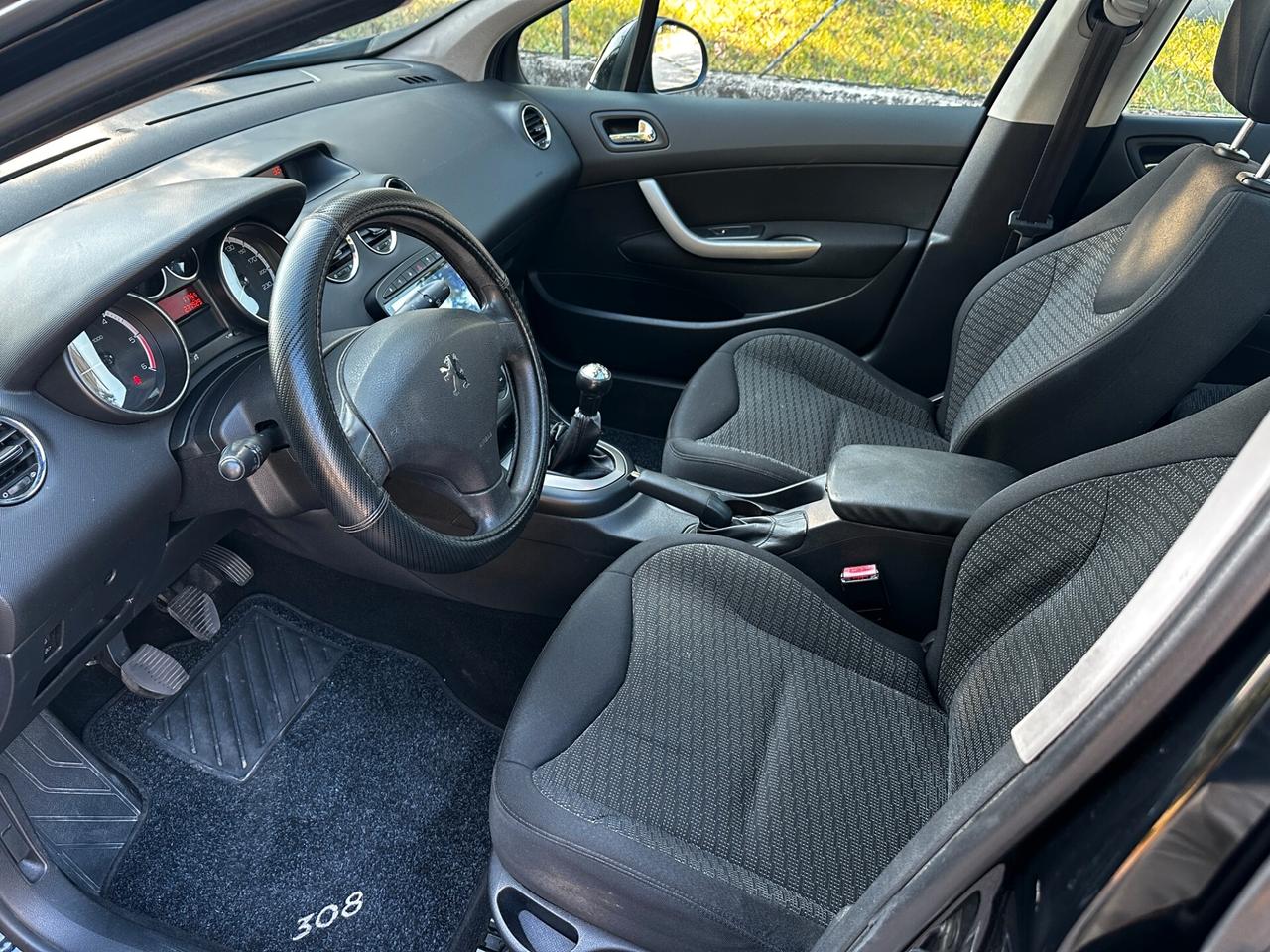 Peugeot 308 1.6 HDi 90CV SW Ciel Premium