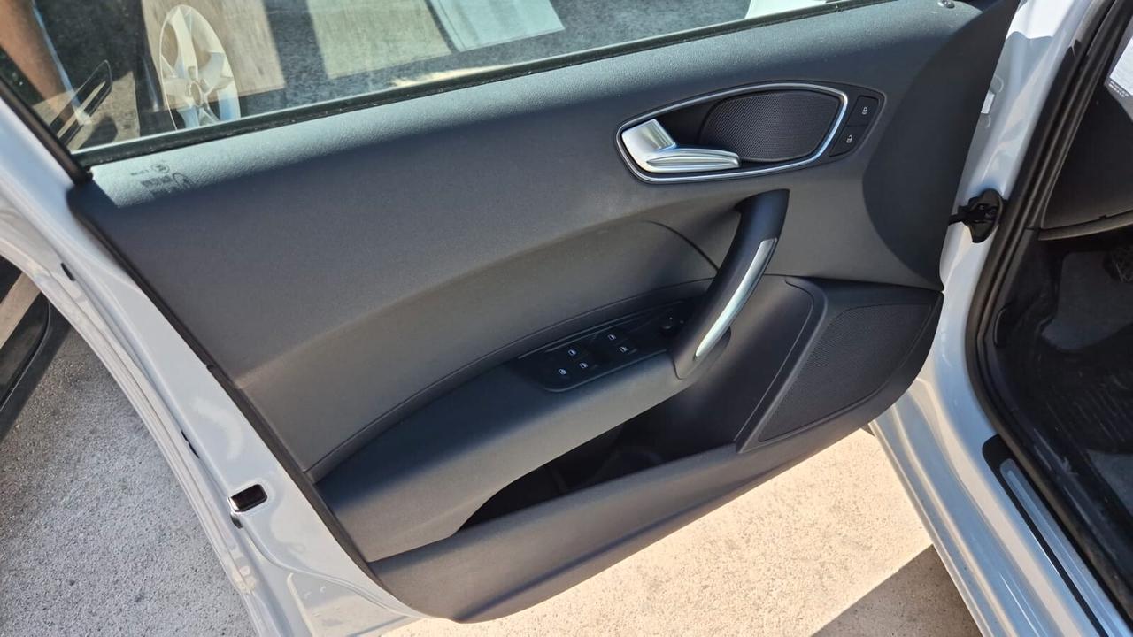 Audi A1 1.6 TDI S line edition plus