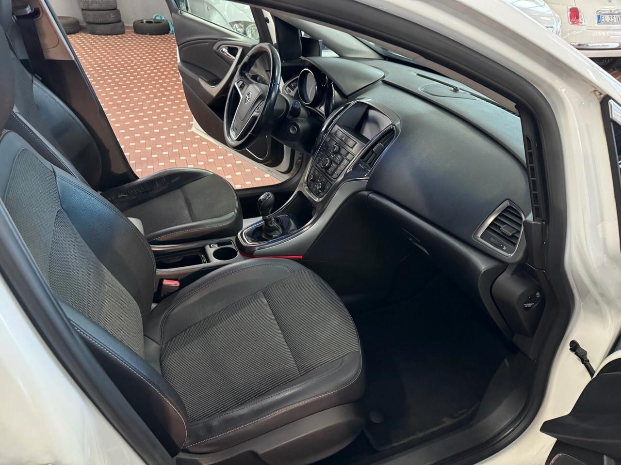 Opel Astra 1.7 CDTI 110CV Sports Tourer Cosmo - UNICO PROPRIETARIO