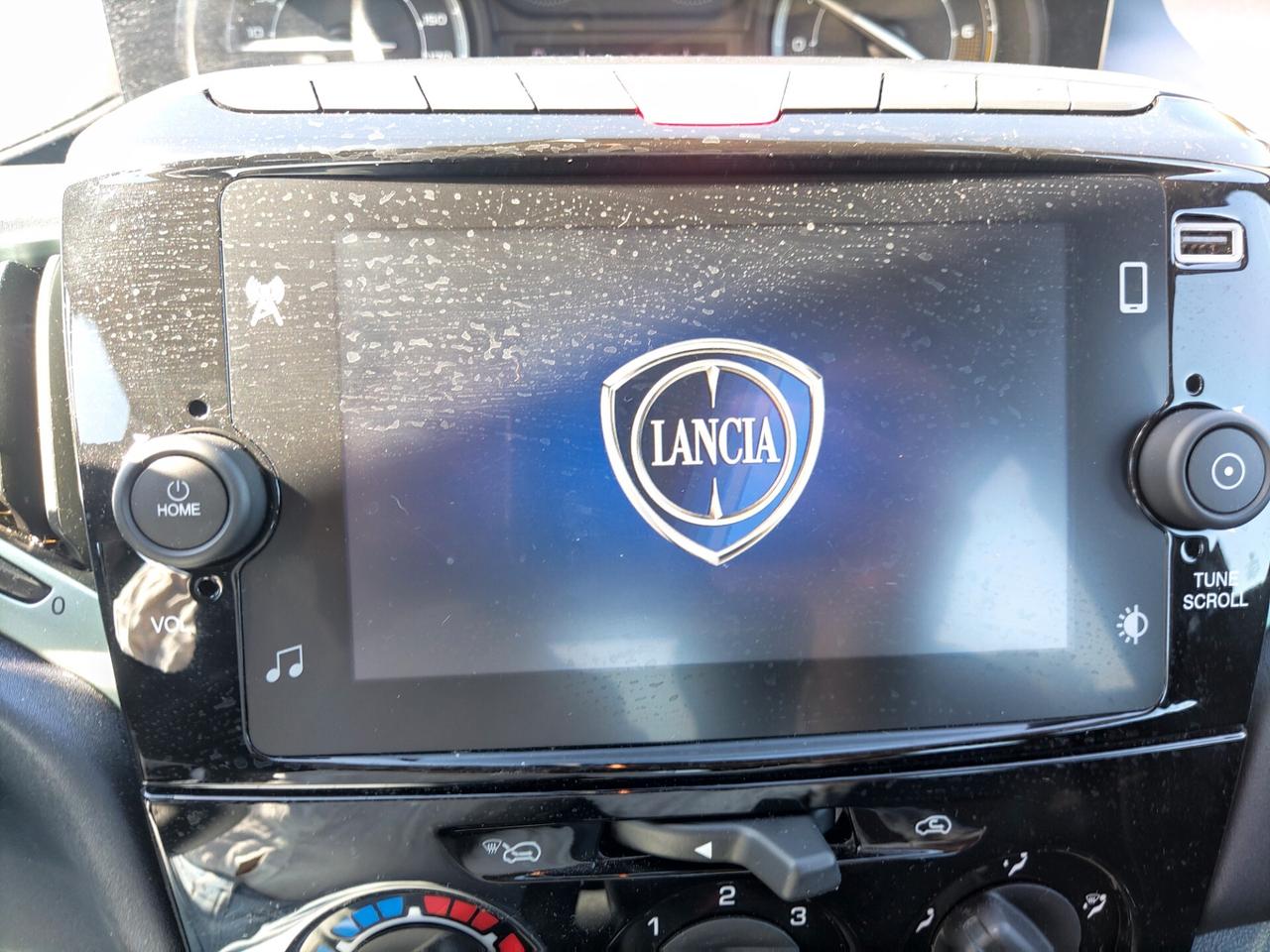 Lancia Ypsilon 1.0 FireFly 5 porte S&S Hybrid Gold
