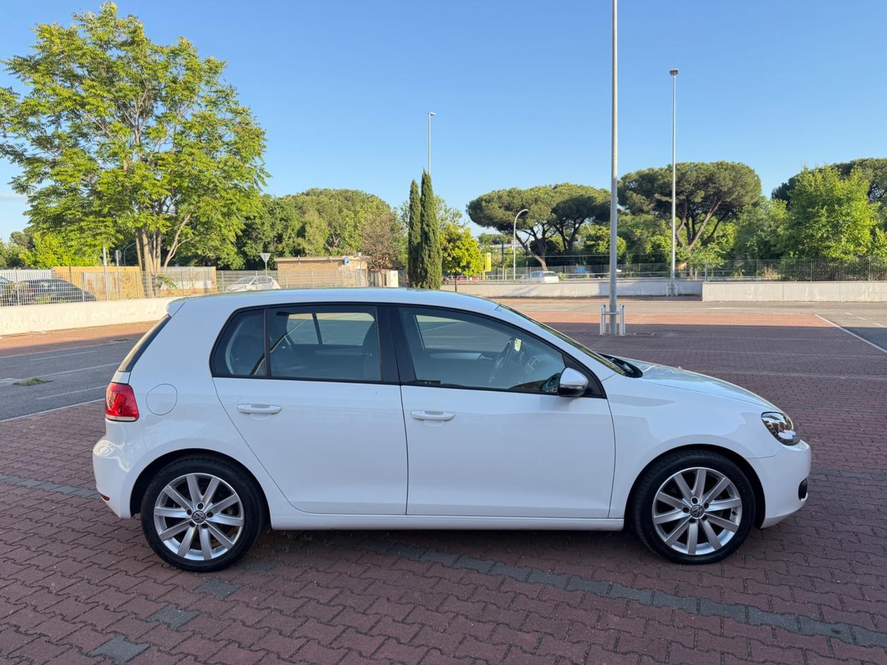 Volkswagen Golf 2.0 TDI Highline *KM 29.000*LED