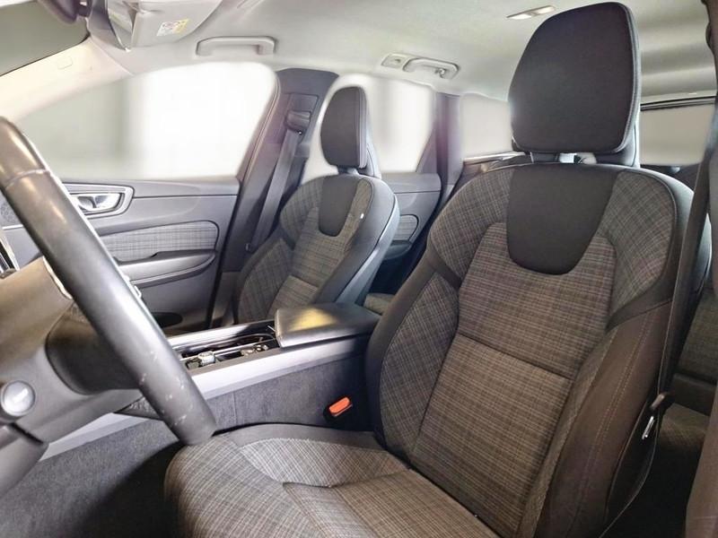 VOLVO XC60 B4 D AUTOMATICO CORE SUV