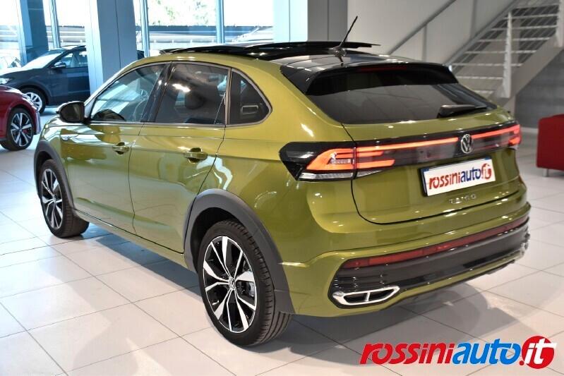 VOLKSWAGEN TAIGO 1.5 TSI 150 CV DSG R-LINE + R18 BI-COLOR 2XCLIMA