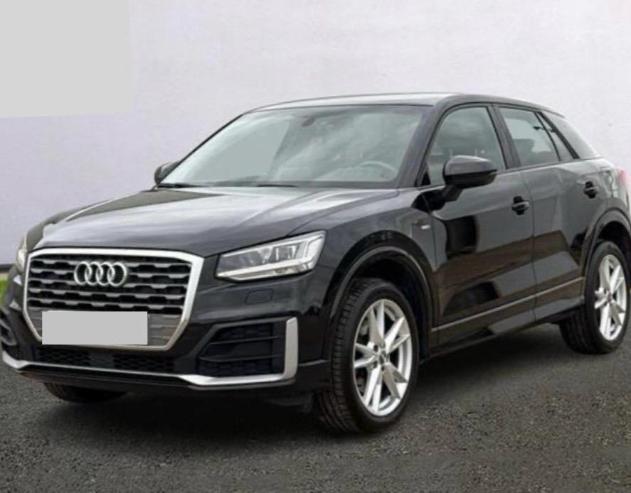 Audi Q2 30 TFSI S line Edition-Rata da 200 € al mese