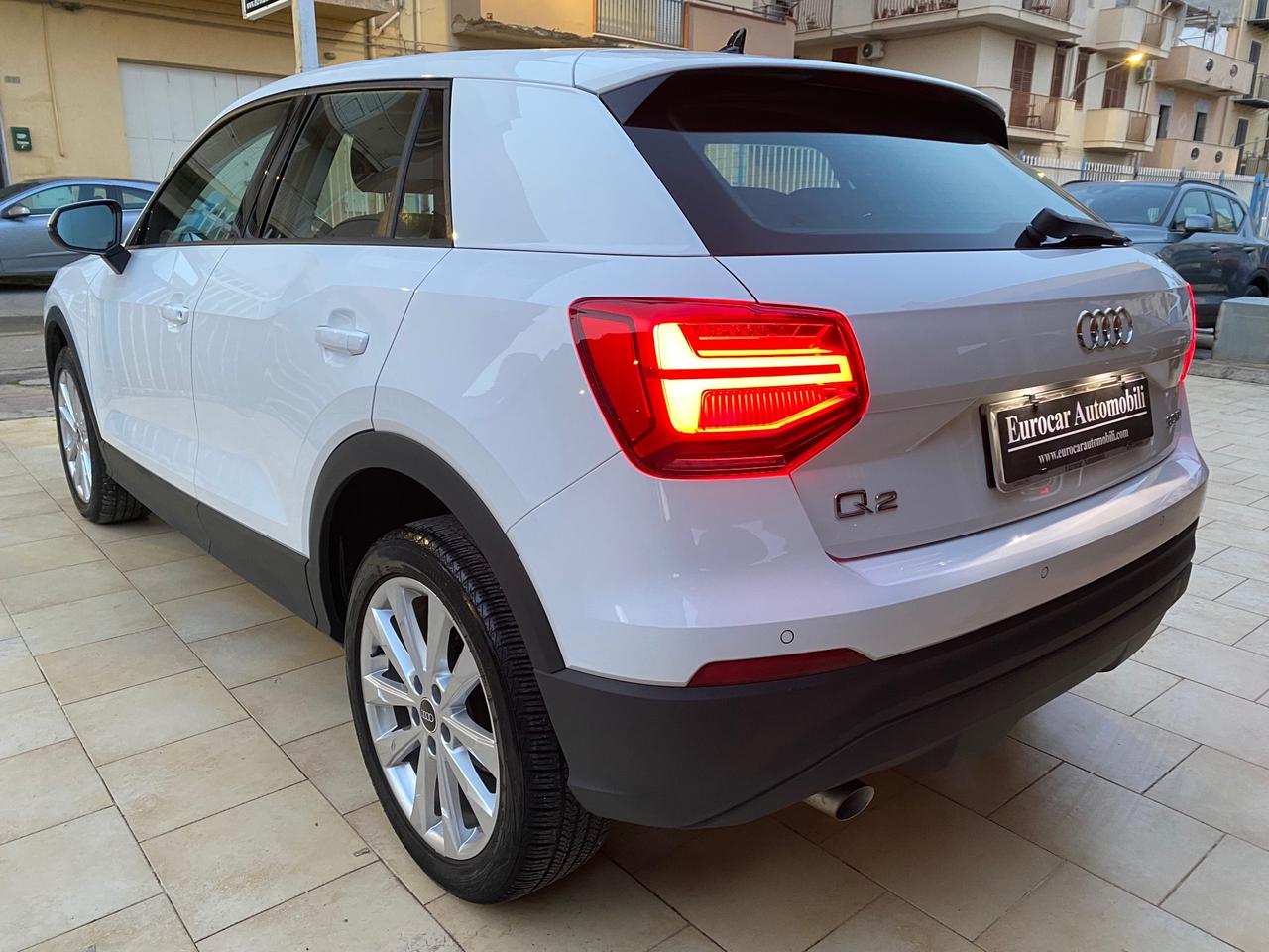 Audi Q2 30 TDI - Business Design