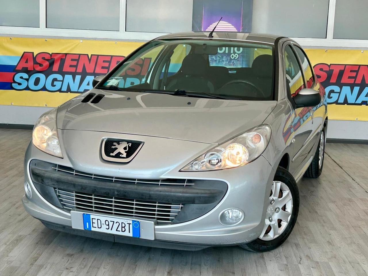 Peugeot 206 *206 PLUS 2010* 90.000KM*DISTRIBUZIONE FATTA* NEOPATENTATI* TAGLIANDO* ONESTA*