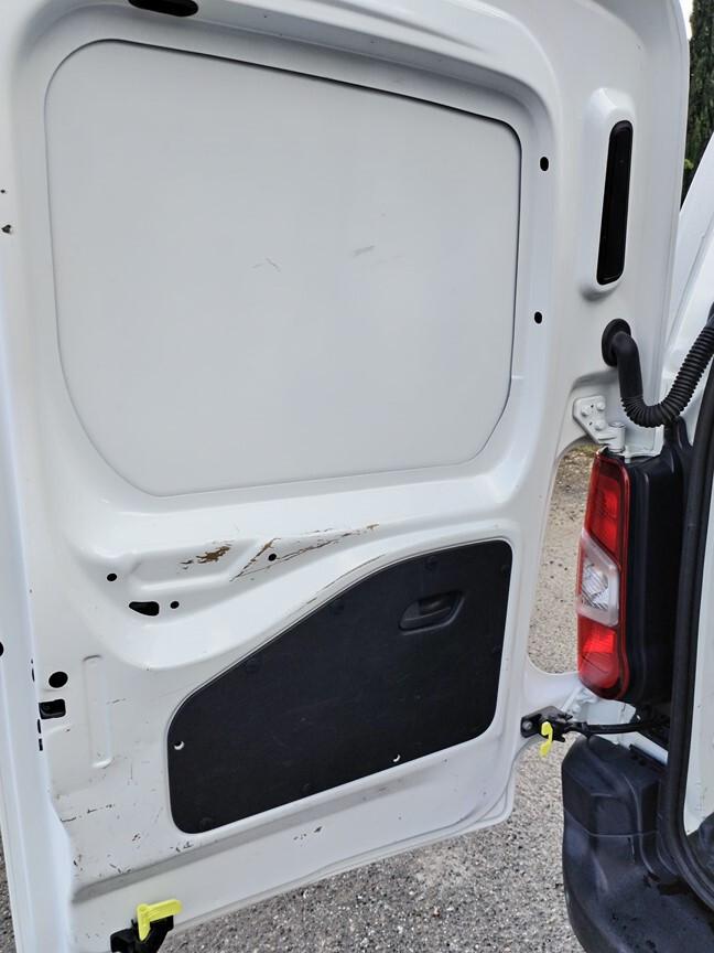 Peugeot Partner HDi 75 van 3 p prezzo iva 75000km