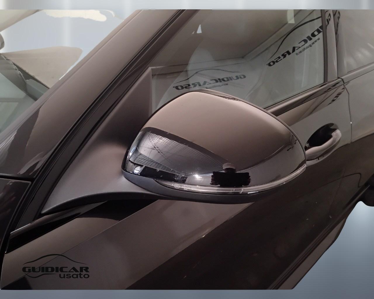 Mercedes-Benz Classe C-S206 SW 2021 - C SW 220 d mhev AMG Line Advanced 197cv auto