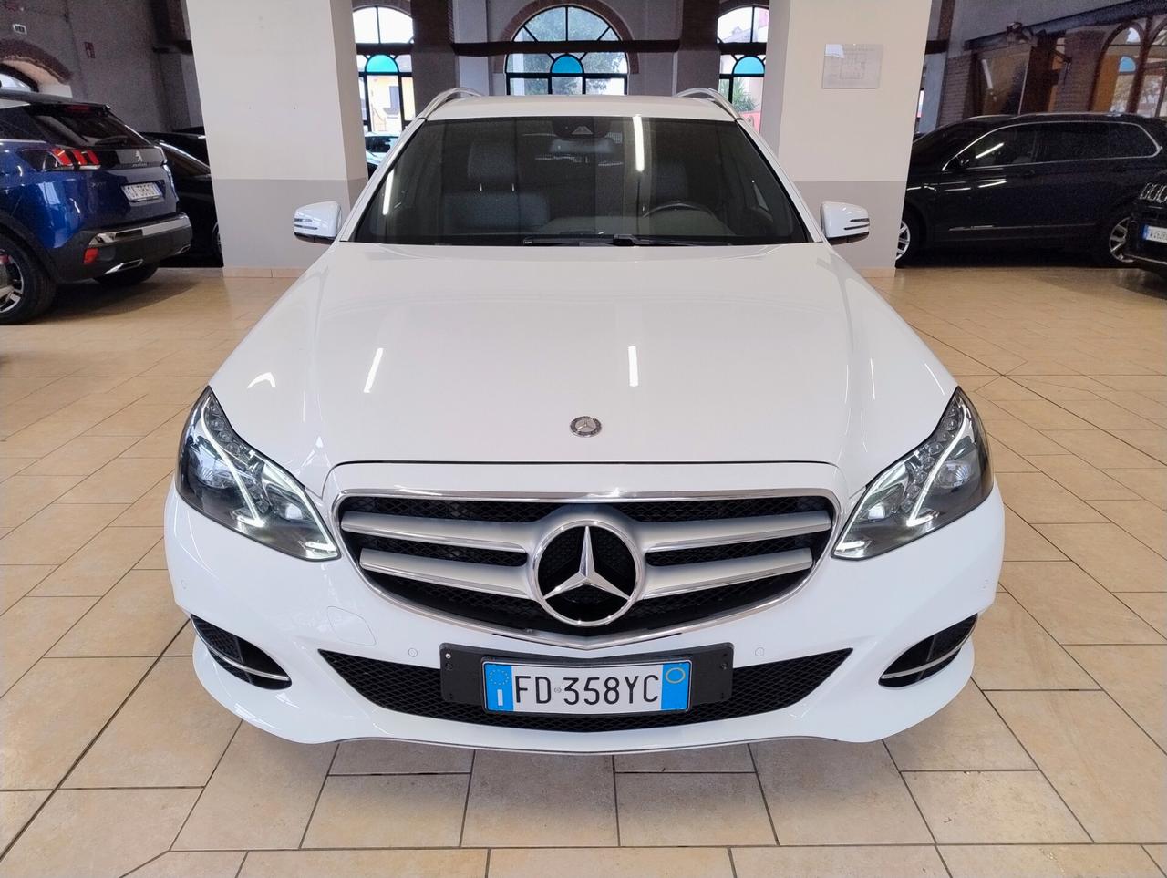 MERCEDES E200 BlueTEC Premium - 2015