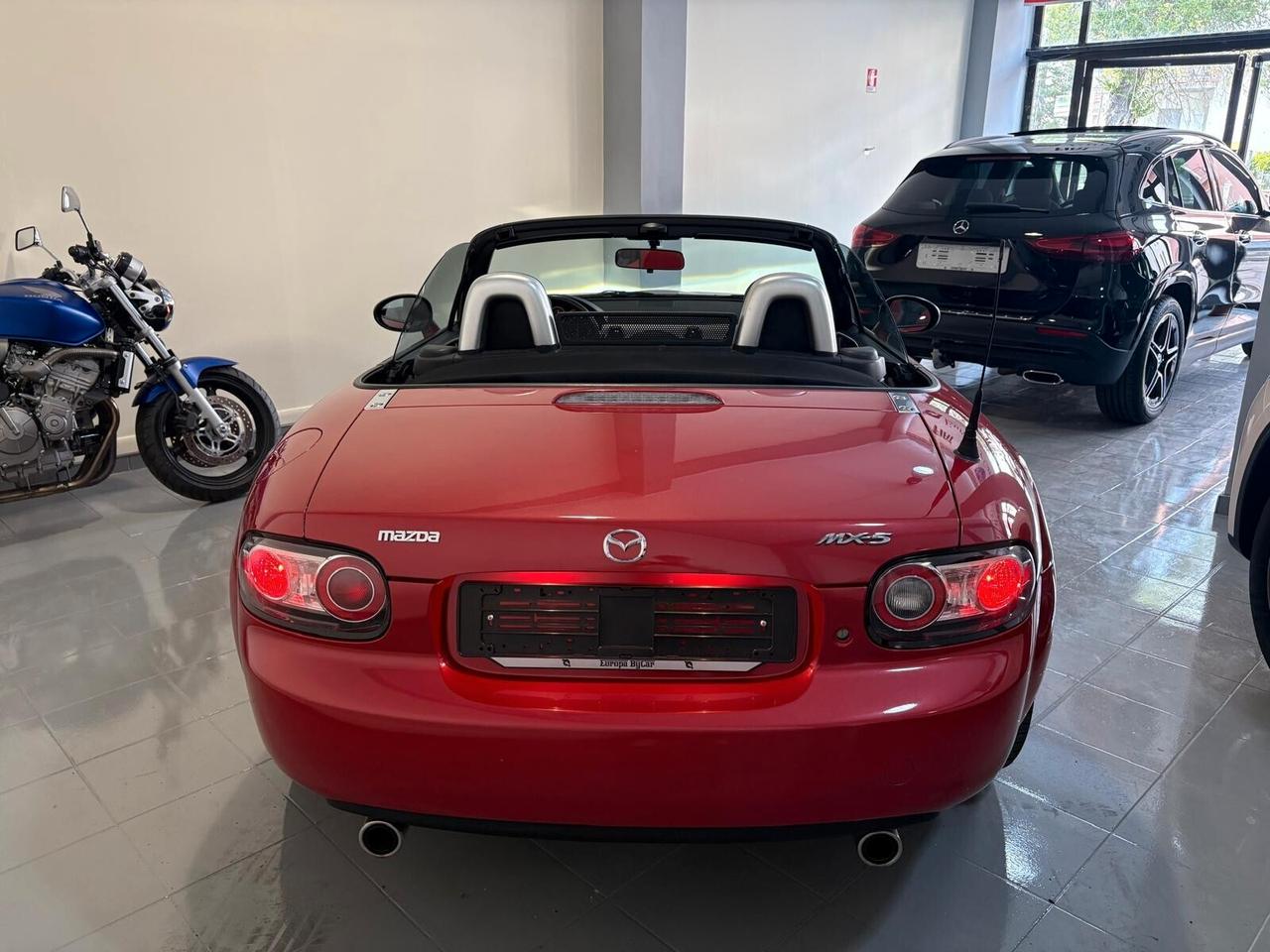 Mazda MX-5 Roadster 2.0L 16V 3rd Generation