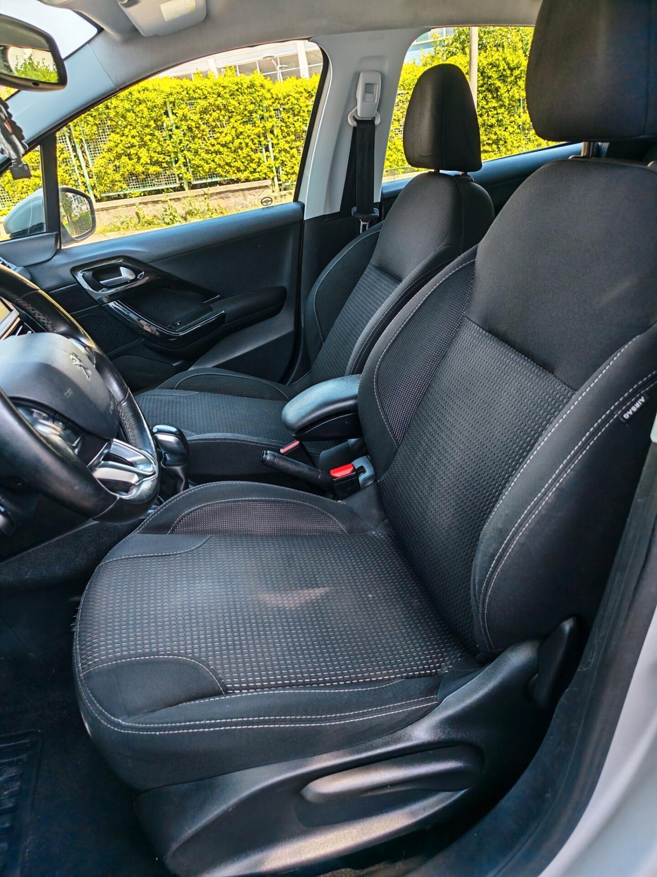 Peugeot 208 BlueHDi 75 5 porte Allure