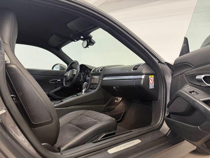 Porsche Cayman 2.7