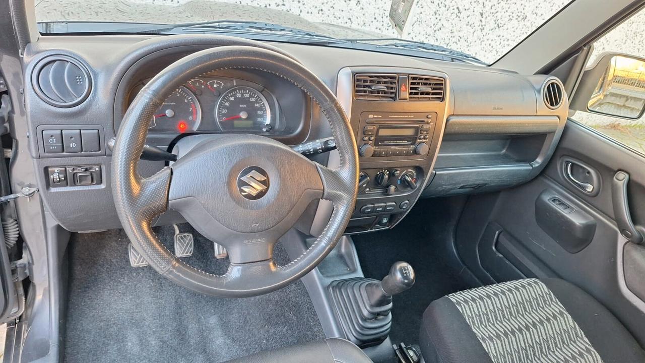 Suzuki Jimny EVO Pelle Gancio traino