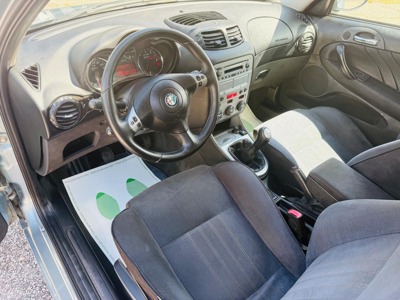 Alfa Romeo 147 1.6 B/GPL 16V Distinctive