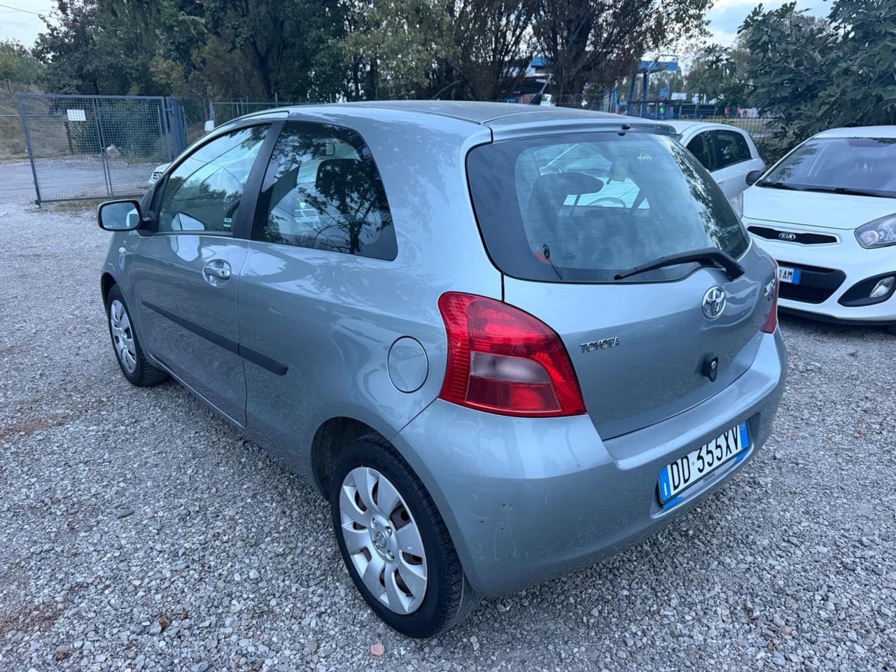 Toyota Yaris 1.0 3 porte