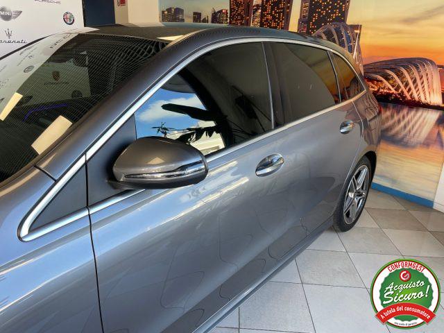 MERCEDES-BENZ B 180 d Auto Premium AMG *PACK LUCI