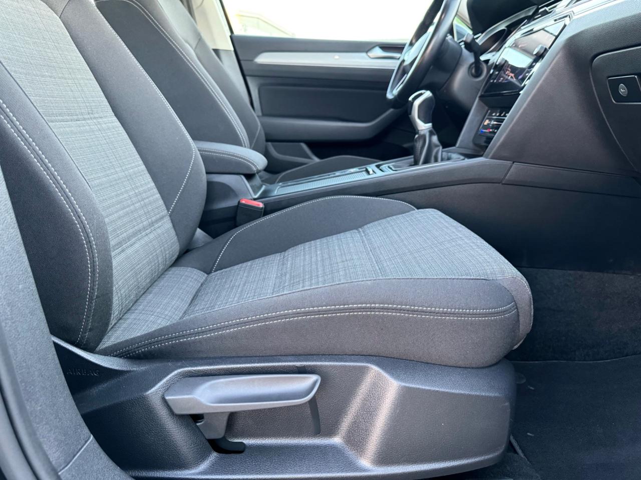 VOLKSWAGEN PASSAT 2.0 Tdi 150CV - Led Carplay 17
