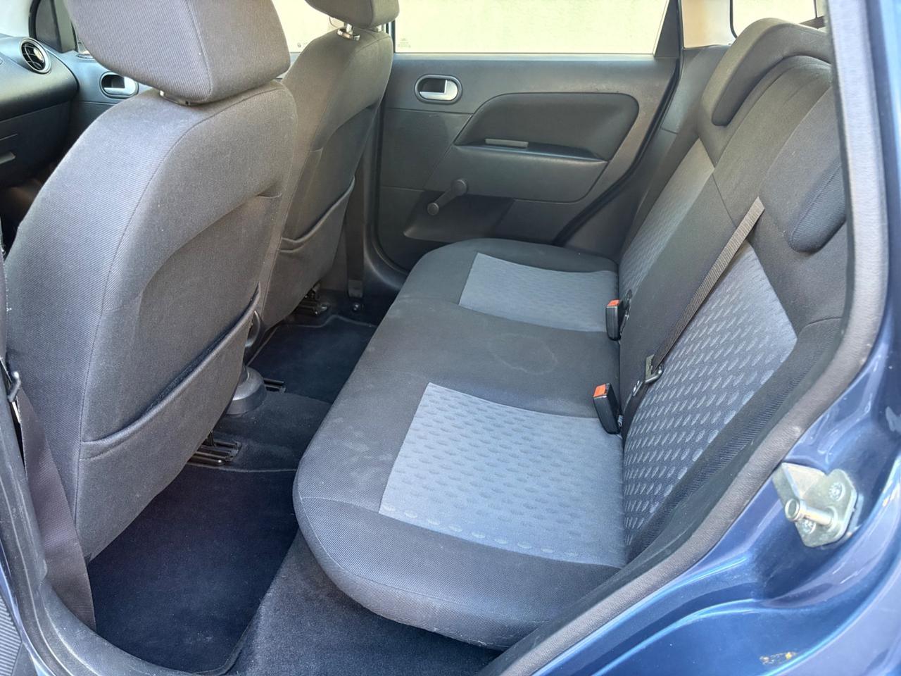 Ford Fiesta 1.4 16V 5p. Ghia
