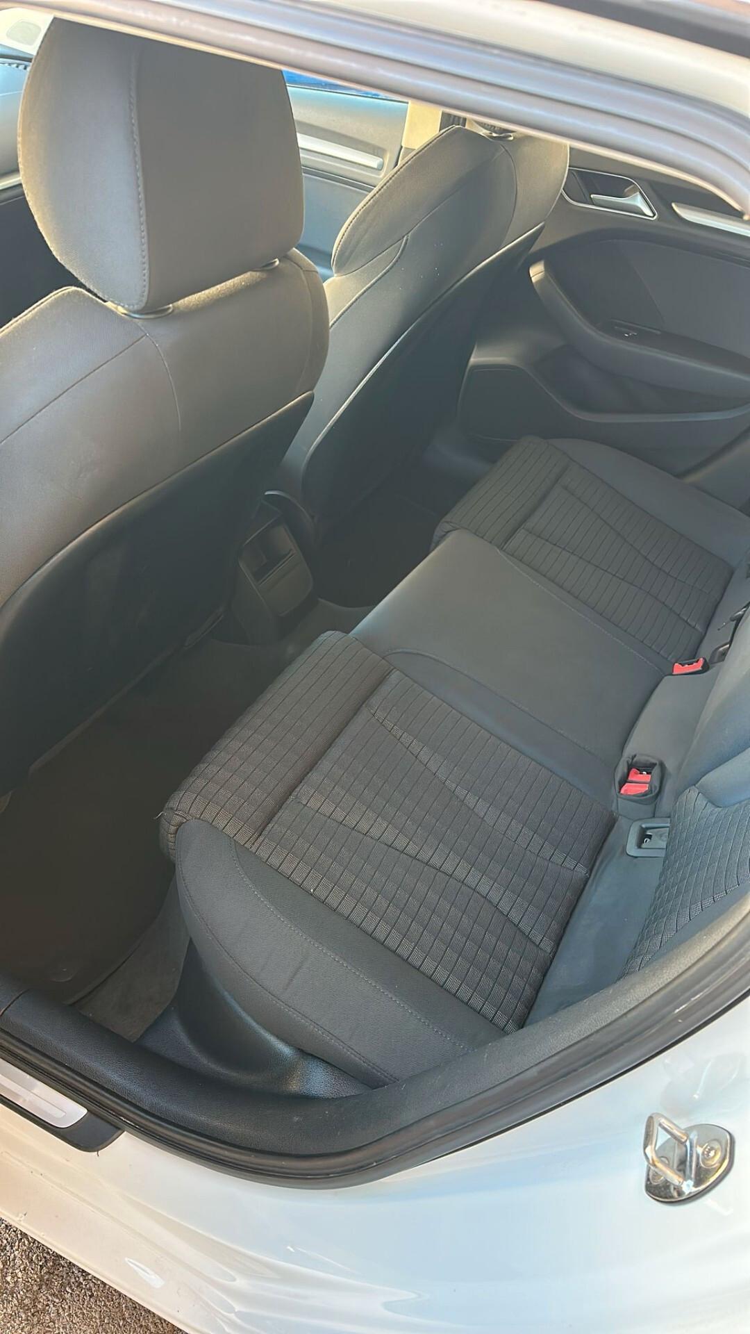 AUDI A3 SPORTBACK 1,6 DEISEL 105CV