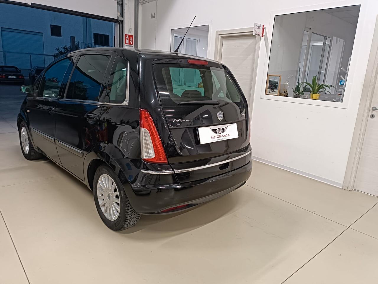 Lancia MUSA 1.4 16V Poltrona Frau