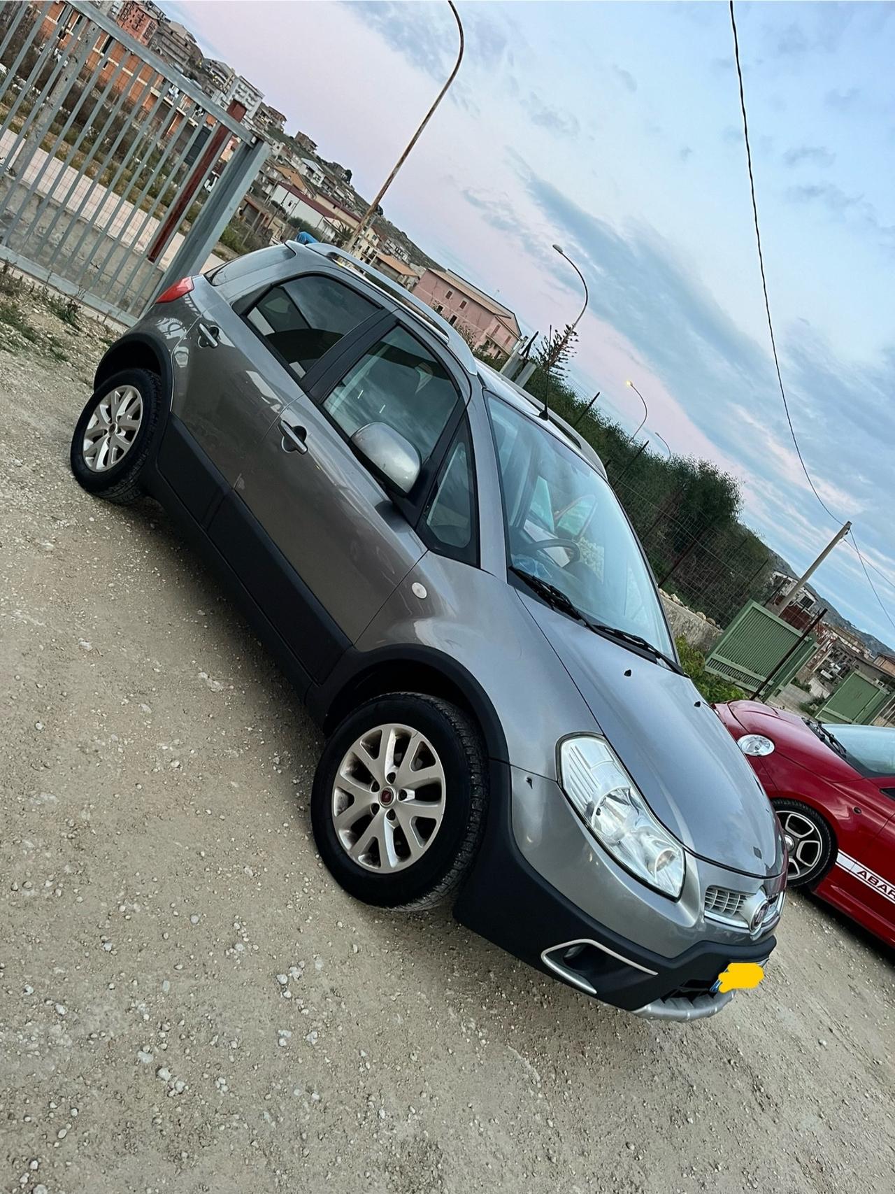 Fiat Sedici 2.0 MJT 16V DPF 4x4 Emotion 2010