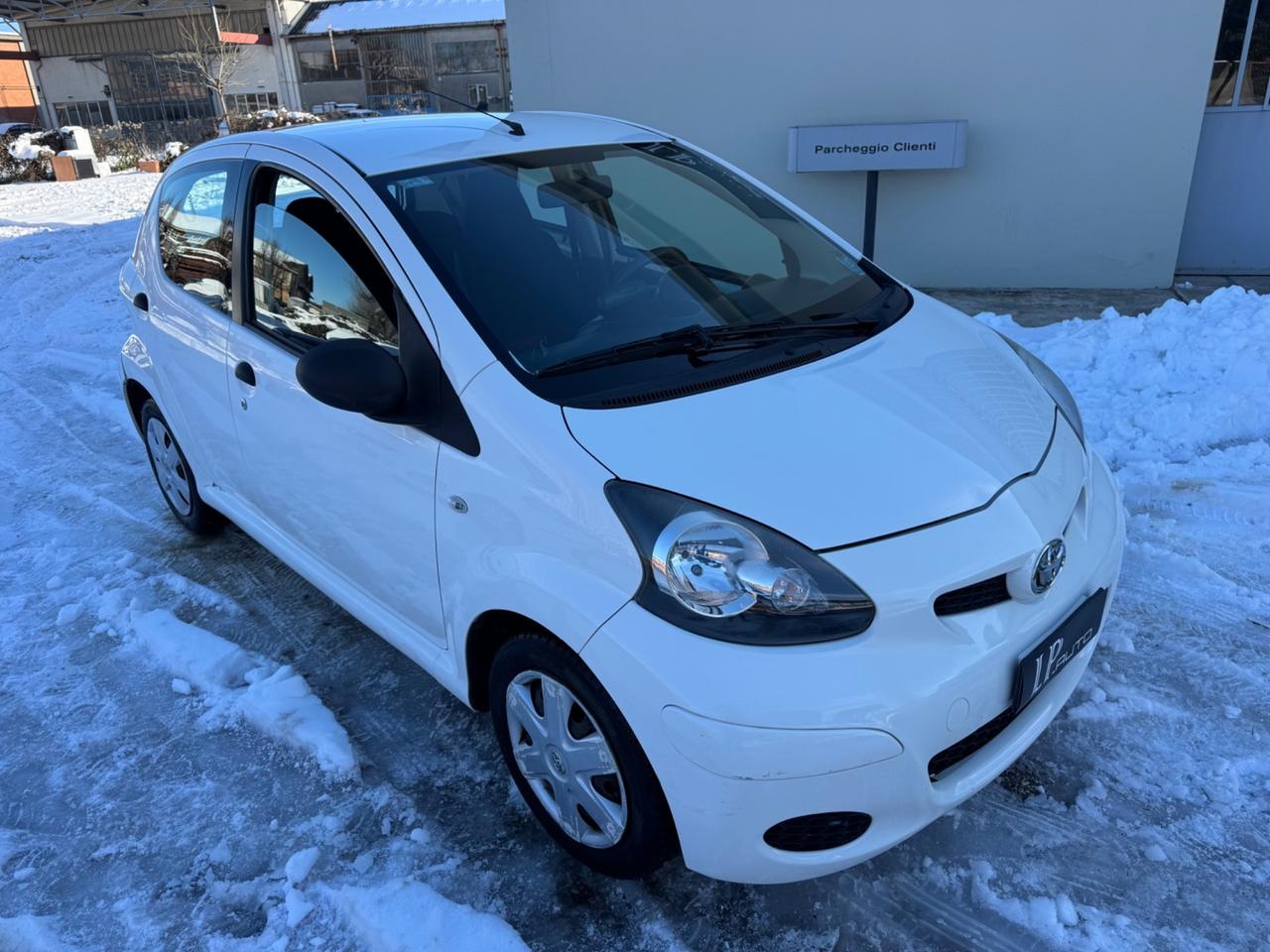 Toyota Aygo 1.0 12V VVT-i 5 porte Now Connect