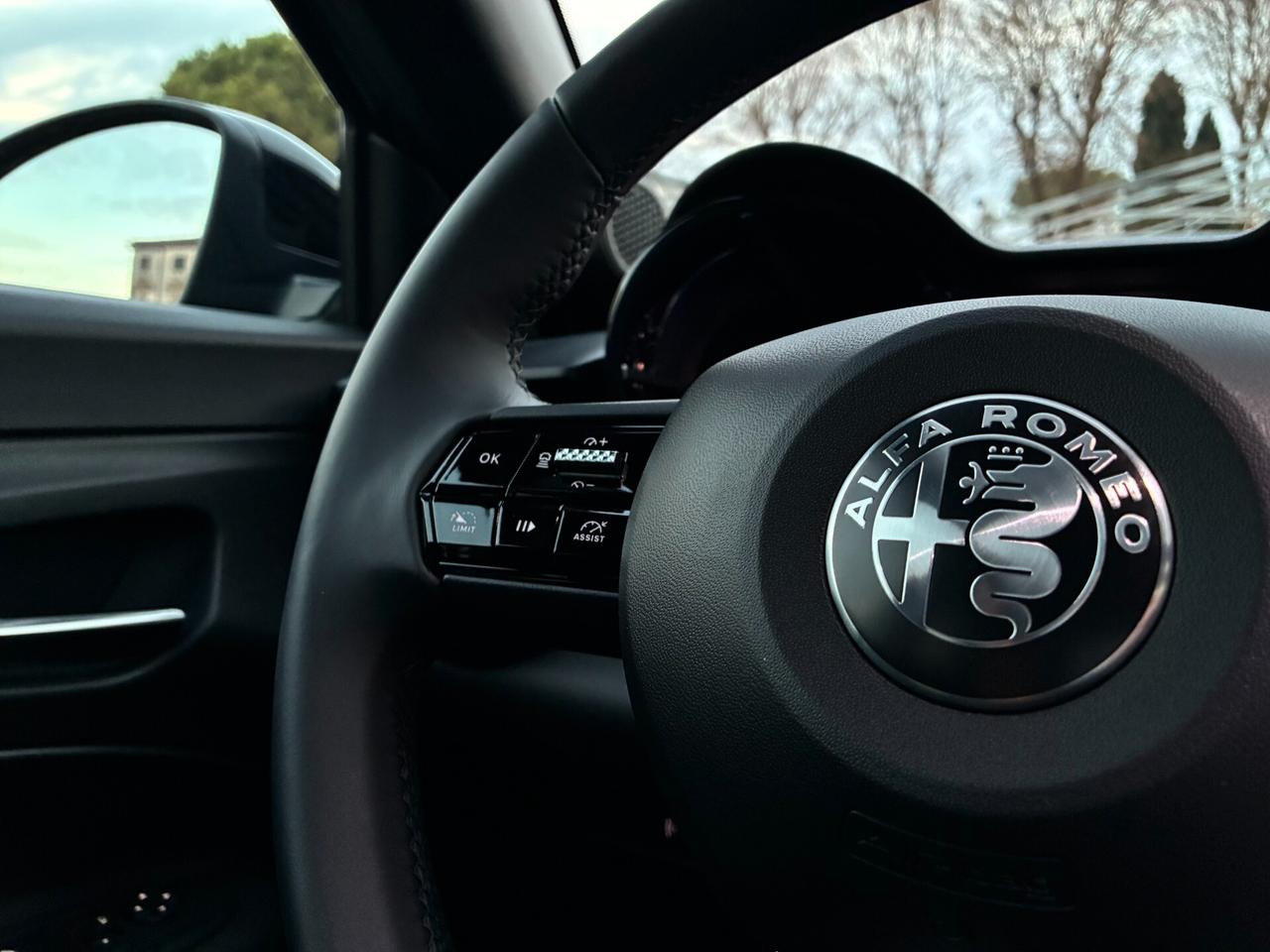 Alfa Romeo Junior 1.2 145 CV Hybrid eDCT6 Speciale