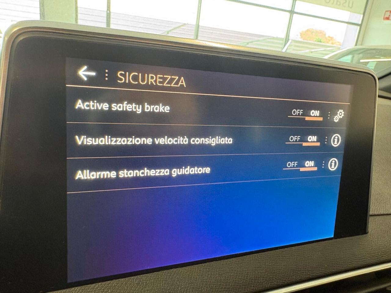 Peugeot 3008 GT LINE BlueHDi 130 EAT8 UNICO PR.