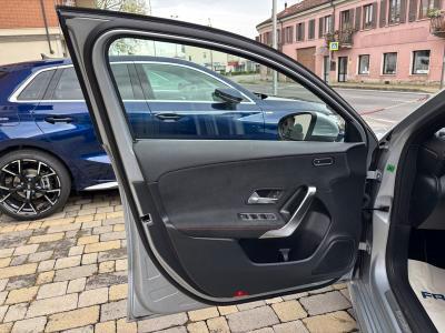 Mercedes-Benz A 180 Automatic AMG Line Advanced Plus LED-NAVI-18"