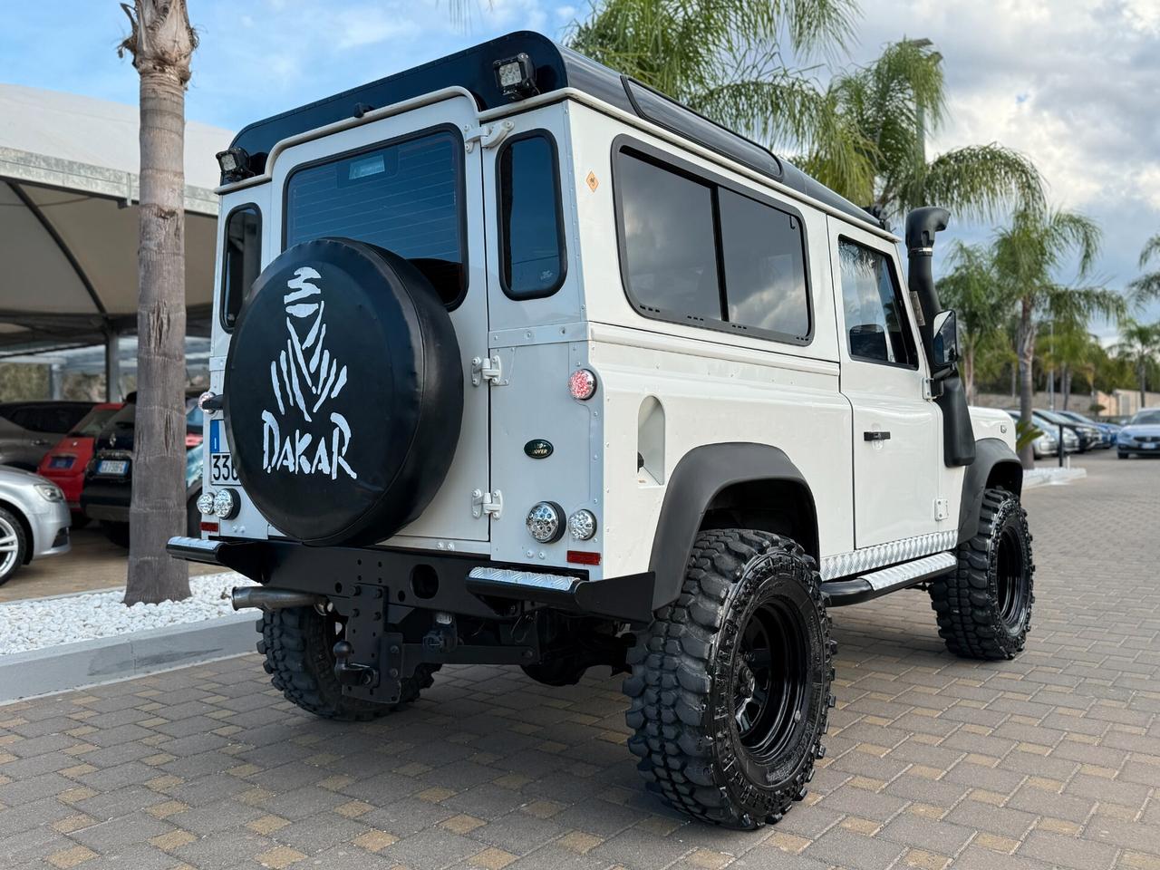 Land Rover Defender 90 2.4 TD5 (BMW) INTROVABILE 129000KM