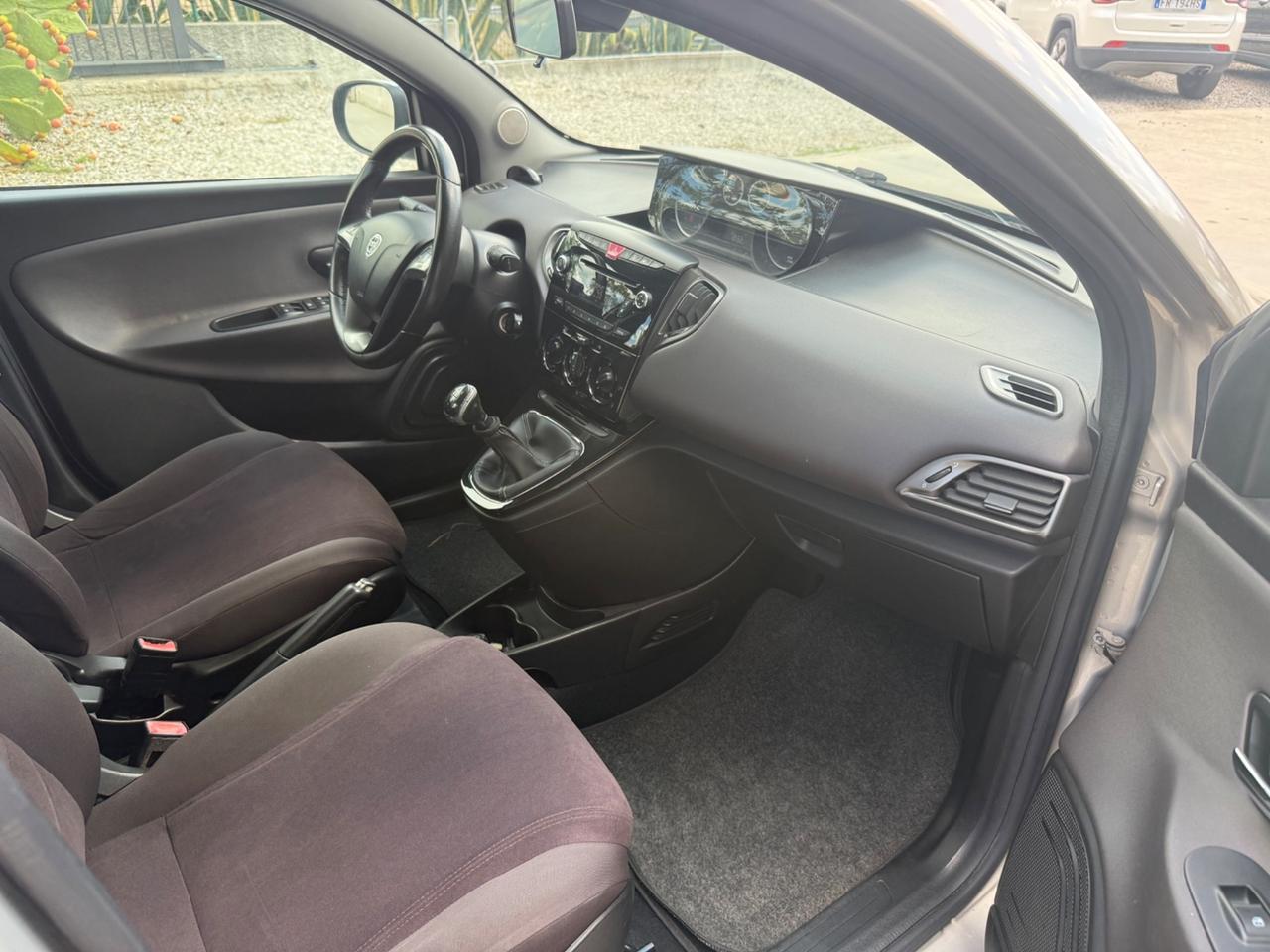 Lancia Ypsilon 1.3 MJT 16V 95 CV 5 porte S&S Gold