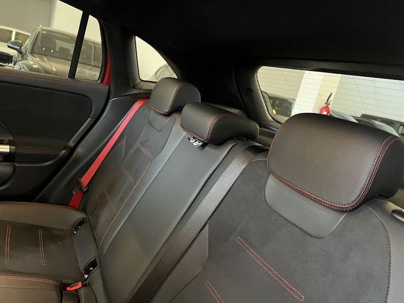Mercedes-Benz GLA Mercedes-AMG GLA 35 4MATIC