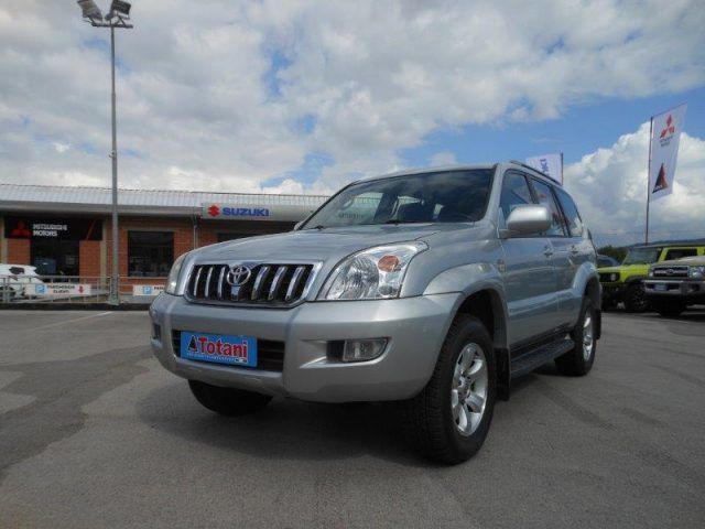 TOYOTA Land Cruiser 3.0 D-4D 16V cat 5 porte aut. Wagon -068-