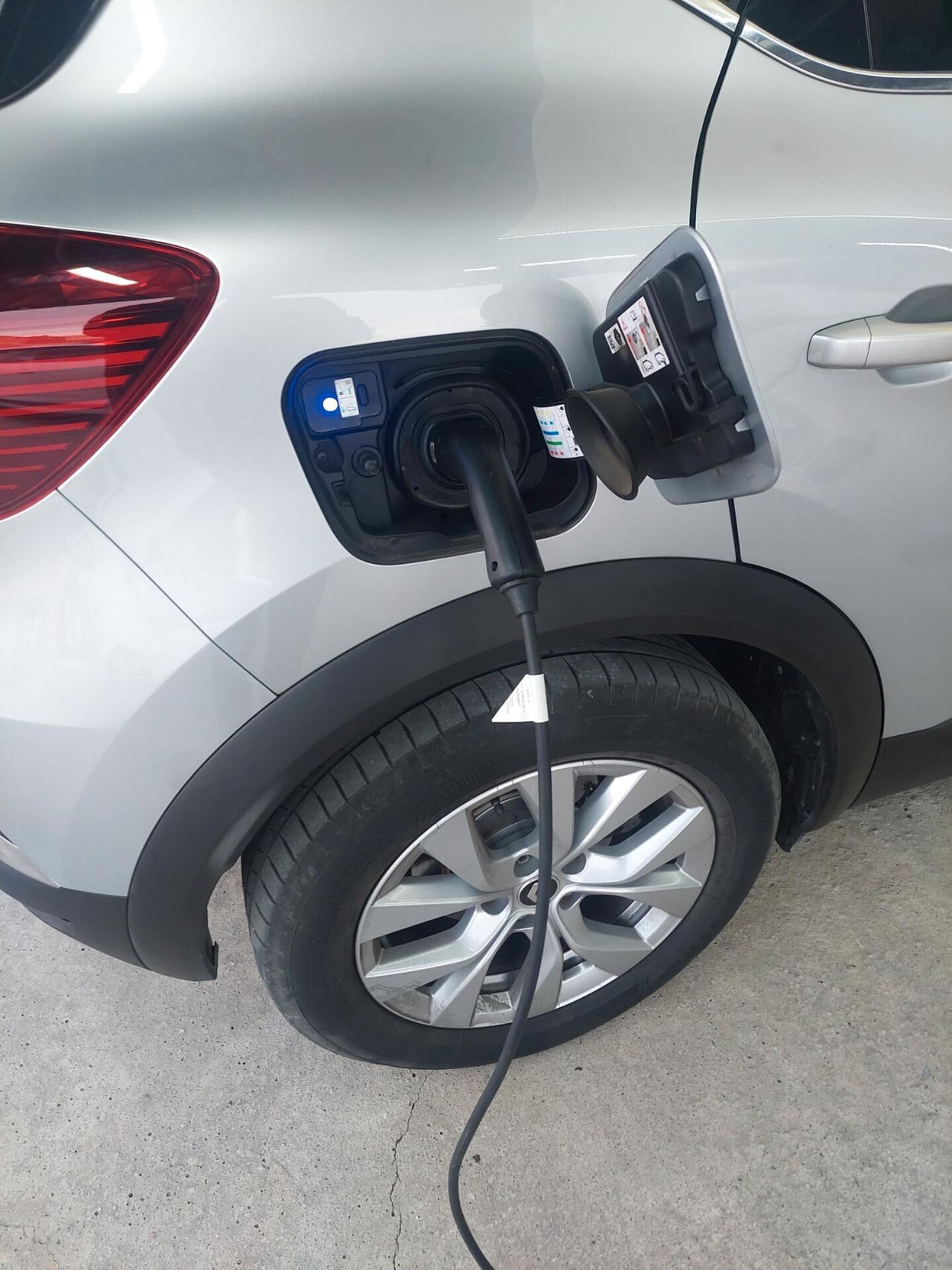 Renault Captur Plug-in Hybrid E-Tech 160 CV Intens