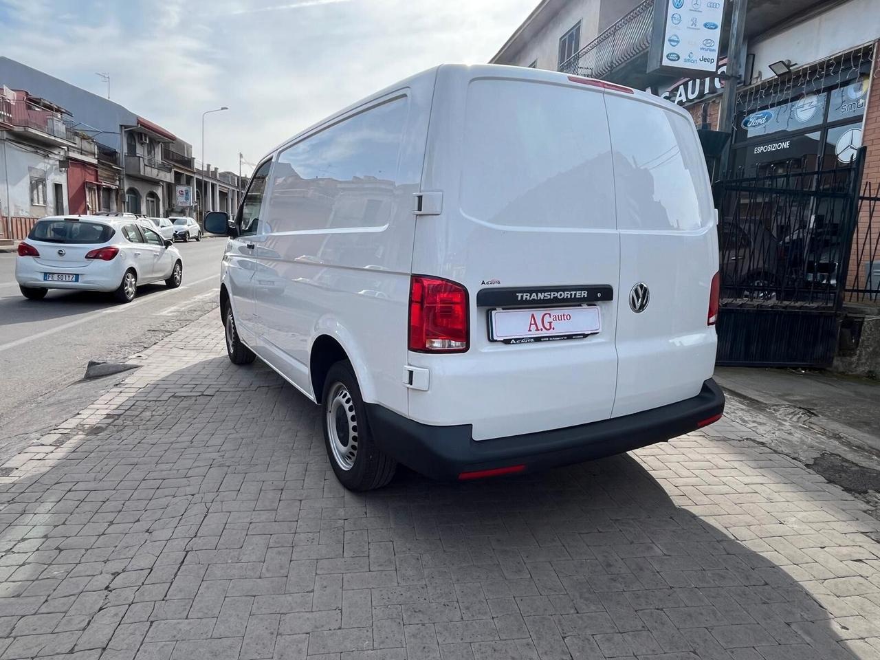 Volkswagen Transporter 2.0 TDI 110CV PC Cassonato