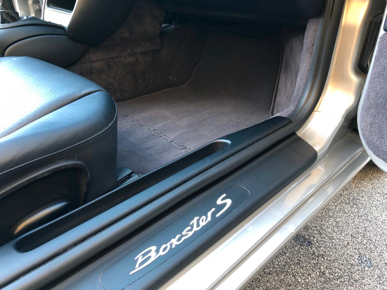 Porsche Boxster 3.2i 24V cat S 26400 km