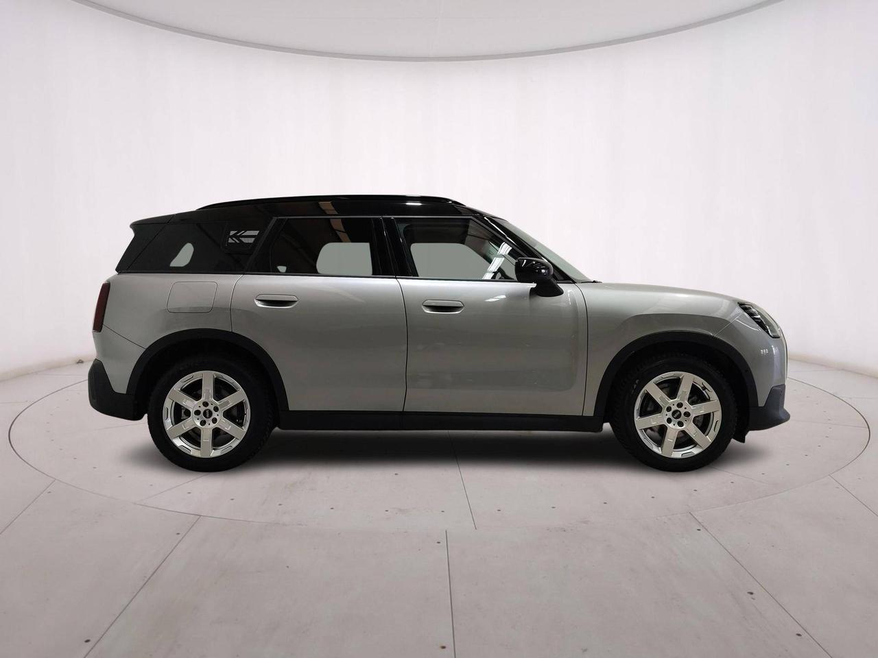 MINI Countryman D 48V "Pacchetto M" Classic