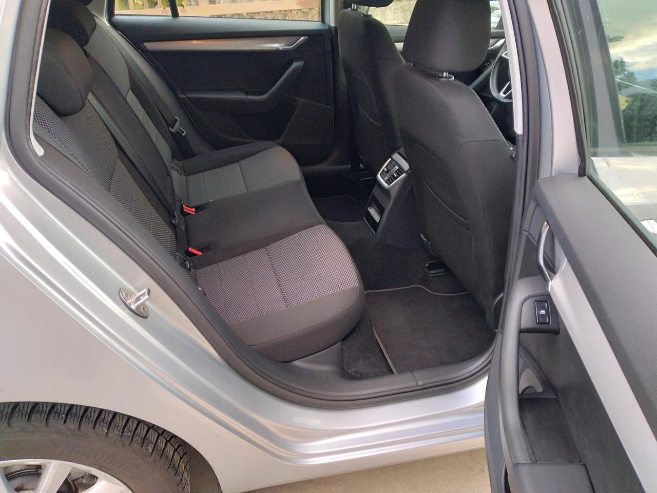 Skoda Octavia 1.6 TDI CR 110 CV Wagon Ambition