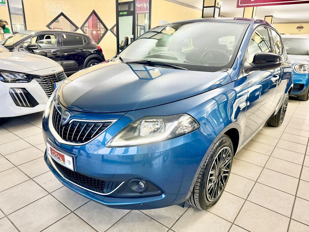 Lancia Ypsilon 1.0 FireFly 5 porte S&S Hybrid Gold