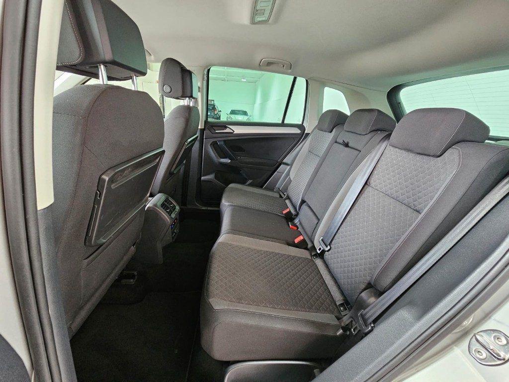 Volkswagen Tiguan 2.0 TDI SCR DSG Sport R-line BlueMotion Technology
