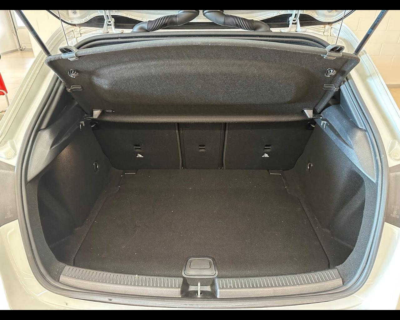 Mercedes-Benz Classe A (W177) - A 200 d Automatic Premium