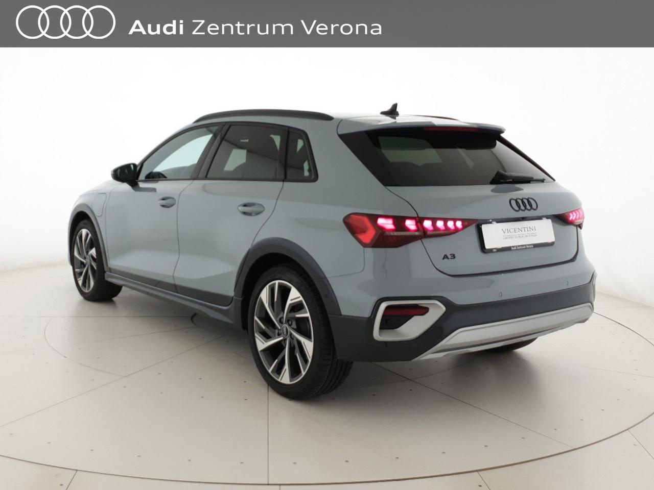 Allstreet 40TFSIe 204CV S tronic Identity Contrast