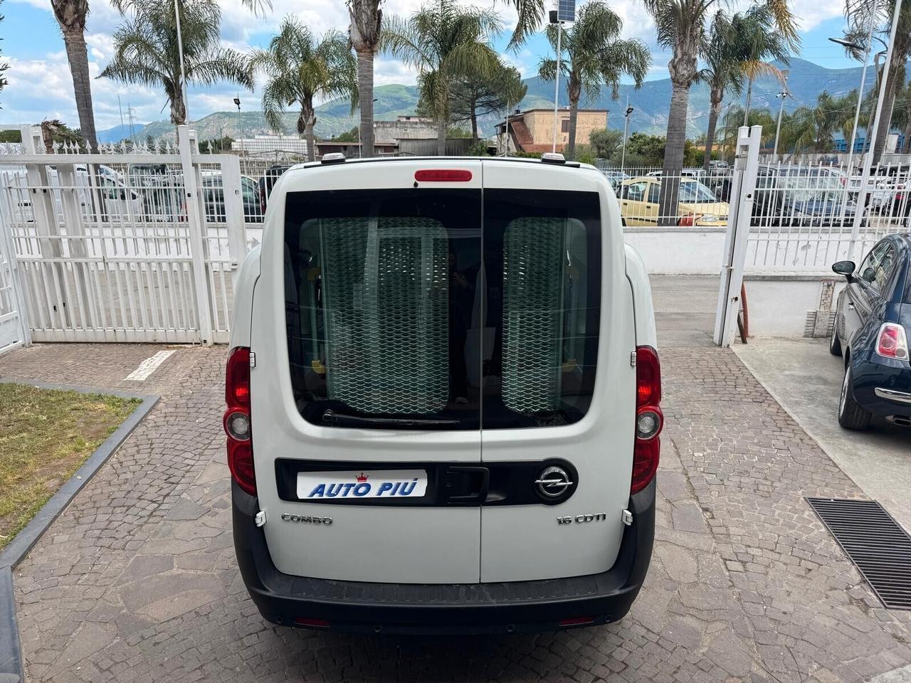 Opel Combo 1.6 CDTI 120CV PEDANA DISABILI
