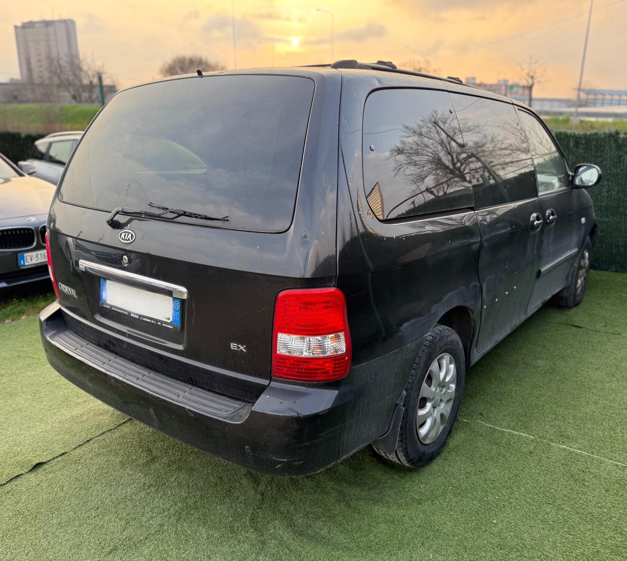 Kia Carnival DIESEL 140000KM 6 POSTI