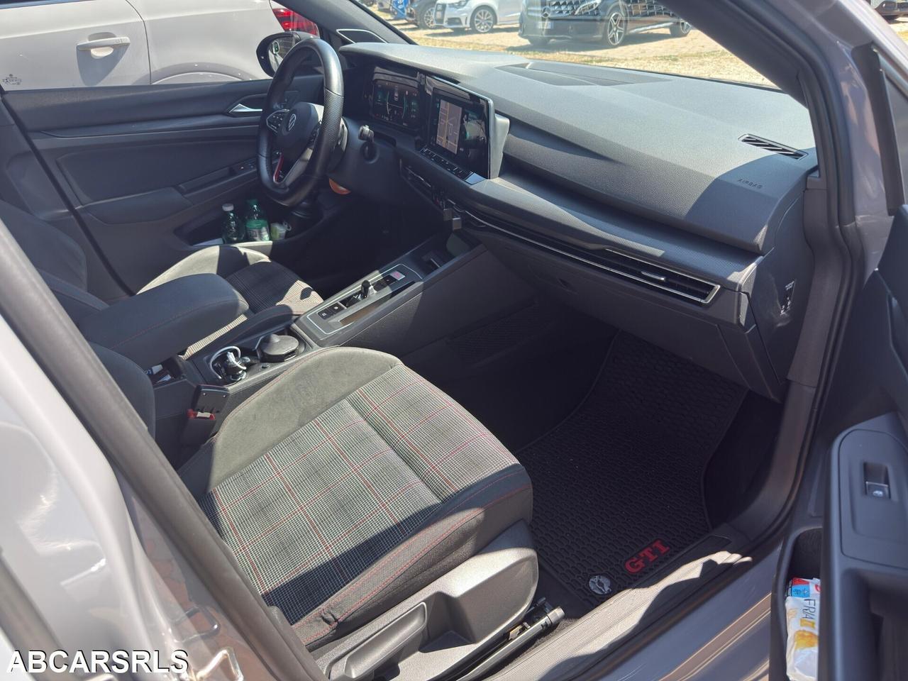 VOLKSWAGEN - Golf VIII - GTI Perf. 2.0 245CV TSI D
