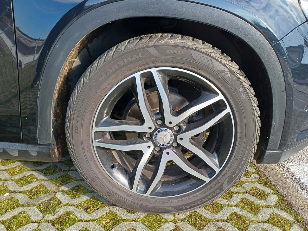 Mercedes-benz GLA 200 d Automatic 4Matic Premium
