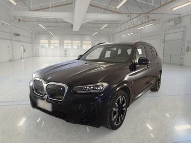 BMW 109 CV INSPIRING SUV