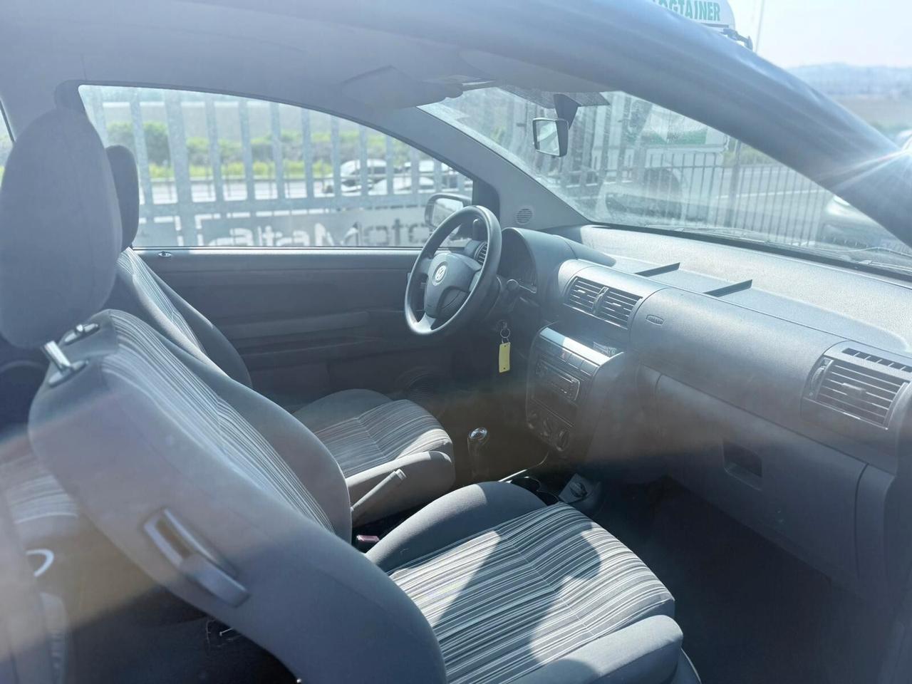 Volkswagen Fox 1.2 BENZINA 2009 NEOP.