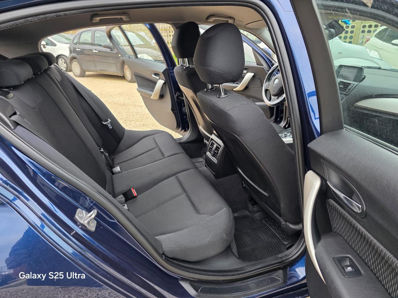 Bmw 118d Unique 2014 BMW SERVICE